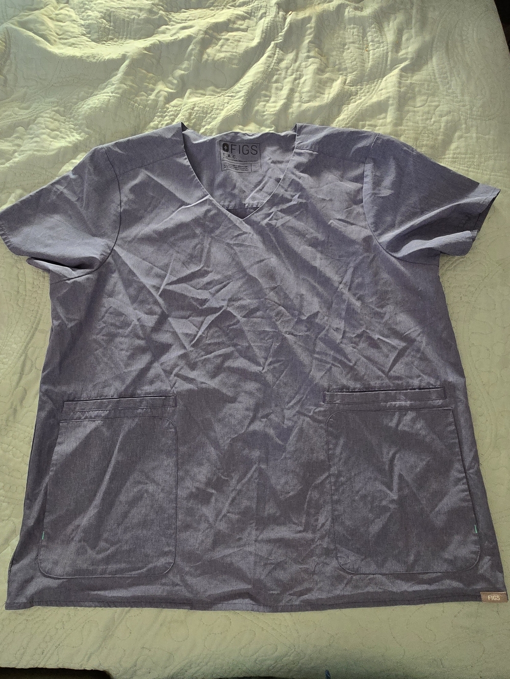 Figs Women’s Lekei Utility Scrub Top Size XL Color Big Sky